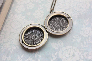 Big Fox Locket: All Antiqued Brass