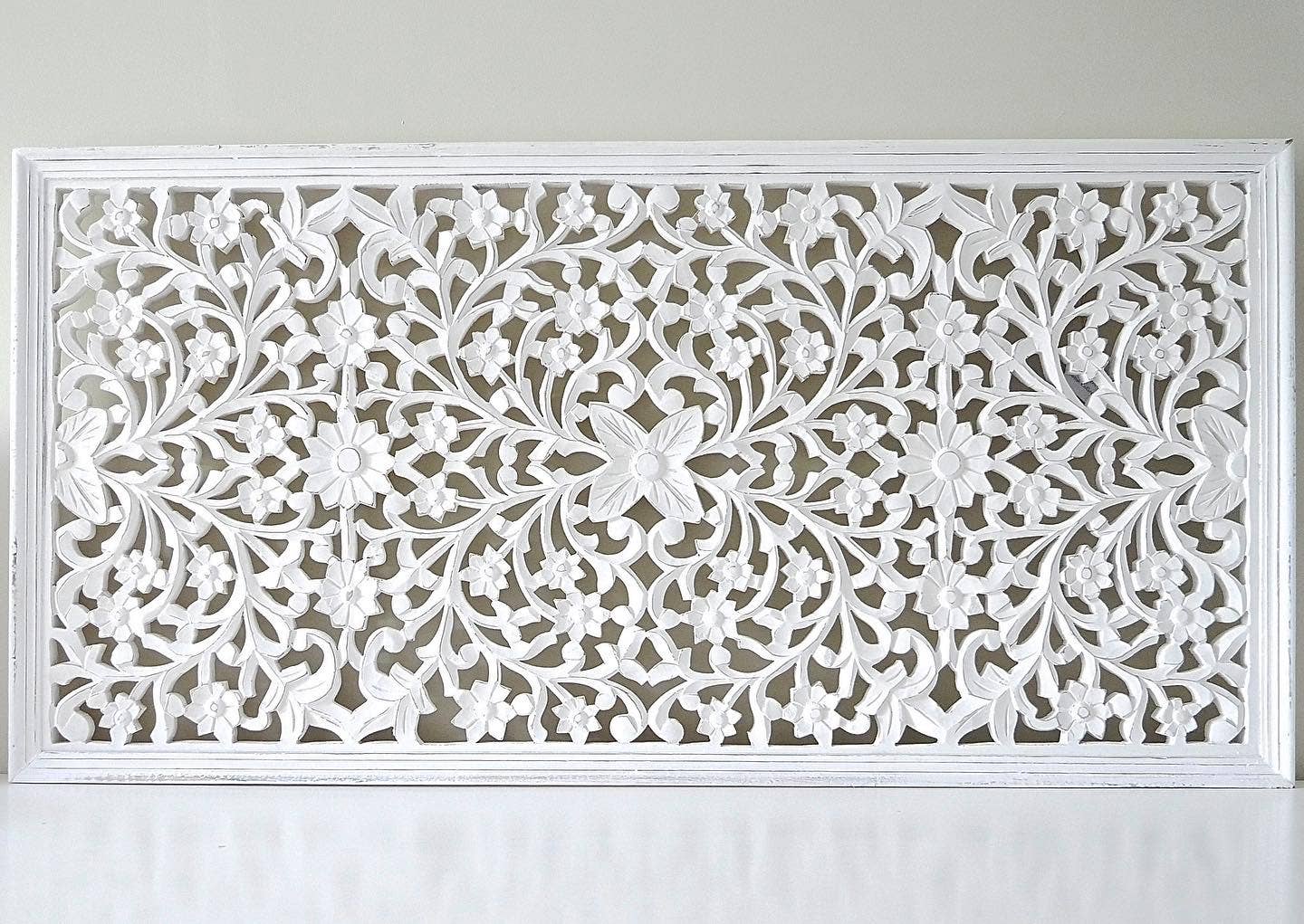 Wooden Panel White Oblong Heart W120 xH60cm
