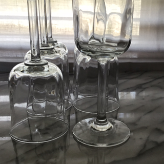Wine glass 6 11/16”
