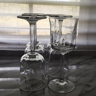 Wine glass 6 11/16”